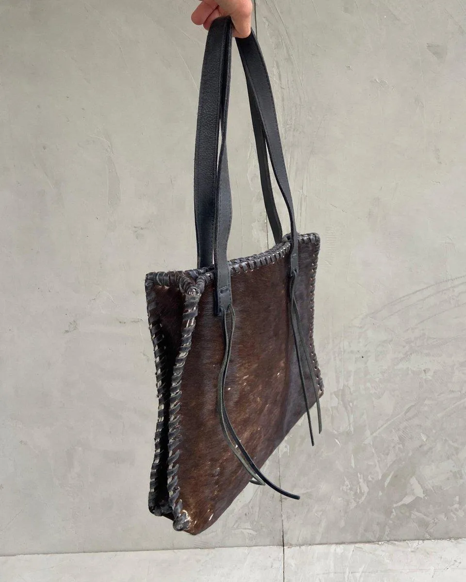 2000'S COWHIDE LEATHER TOTE BAG