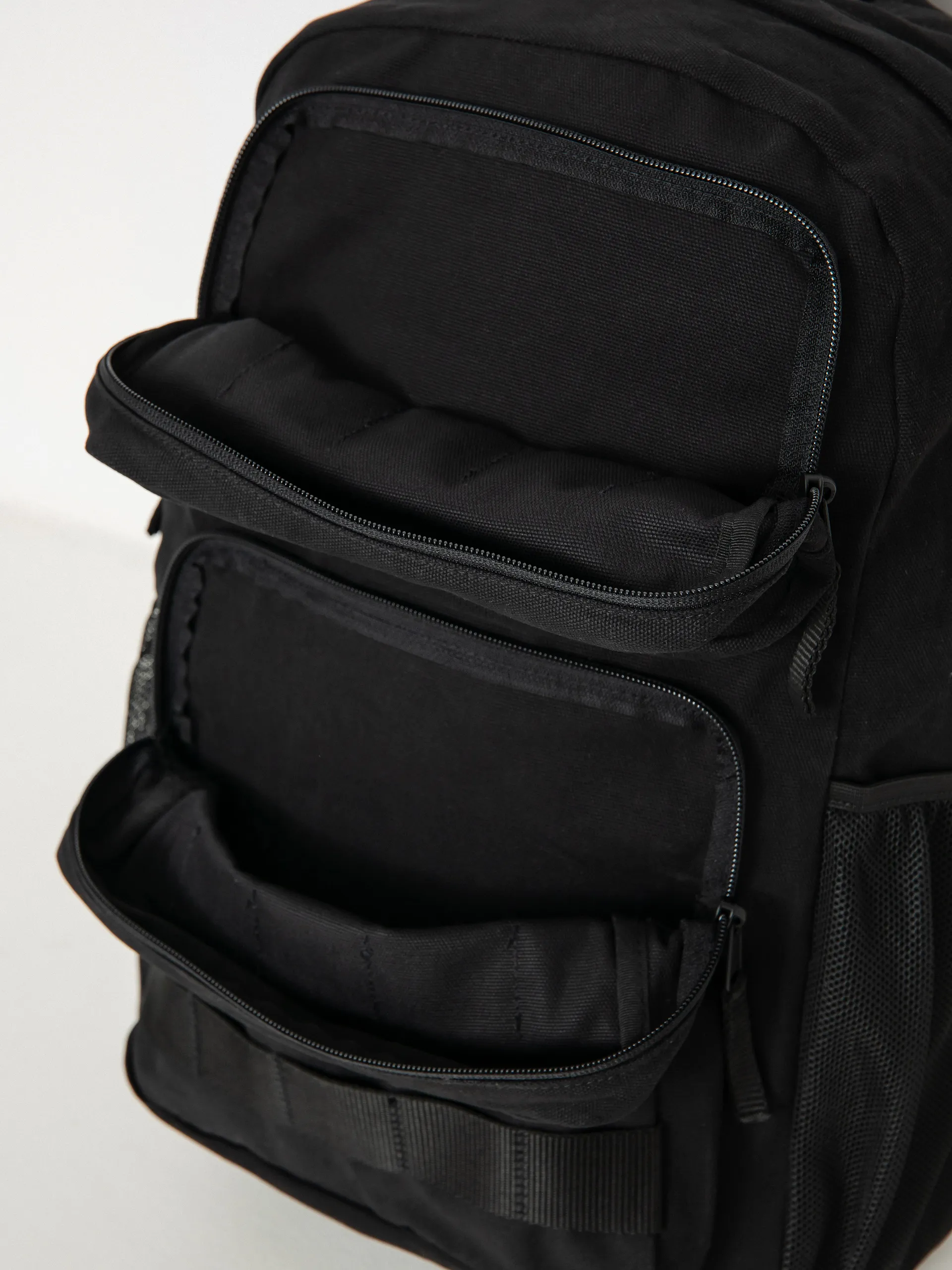 Dickies Duck Utility Backpack (black)