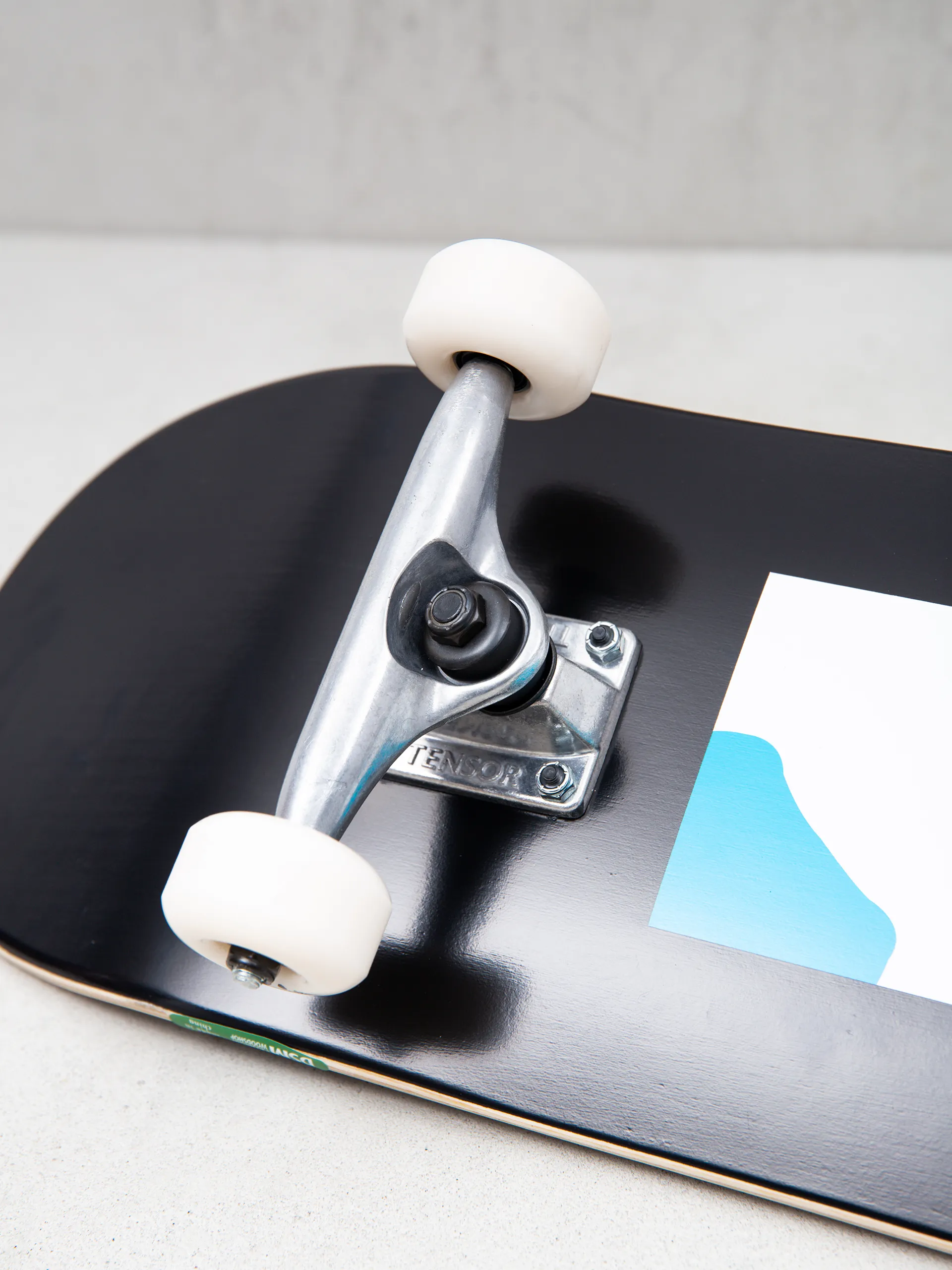 Enjoi Box Panda Skateboard (black)