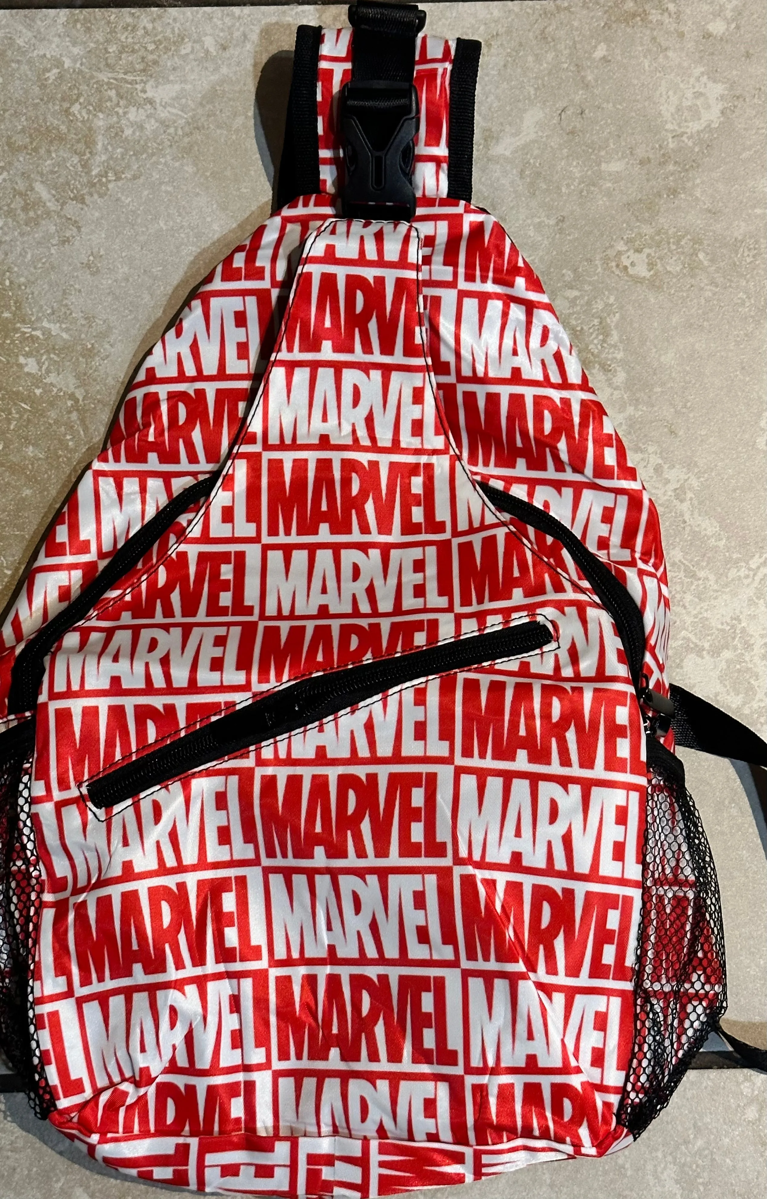 MARVEL-ous Sling Bag