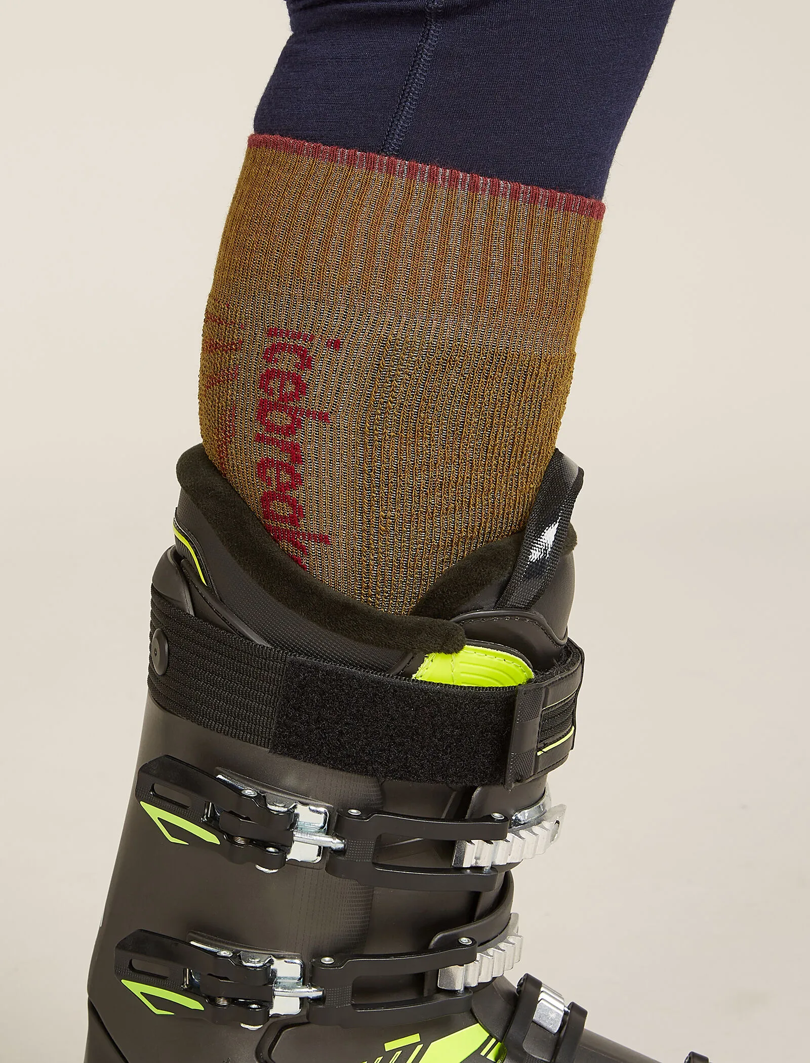 Men's Merino Blend Ski+ Medium Over The Calf Mountain Contour Socks