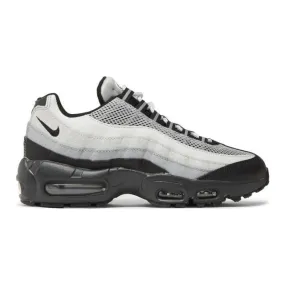 Nike Women's Air Max 95 (Reflective Safari/ Black/ Light...