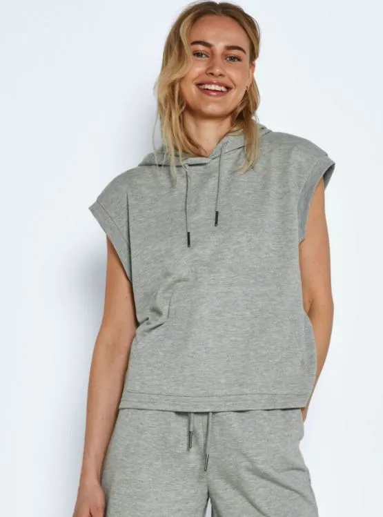 Nora Sleeveless Hoodie