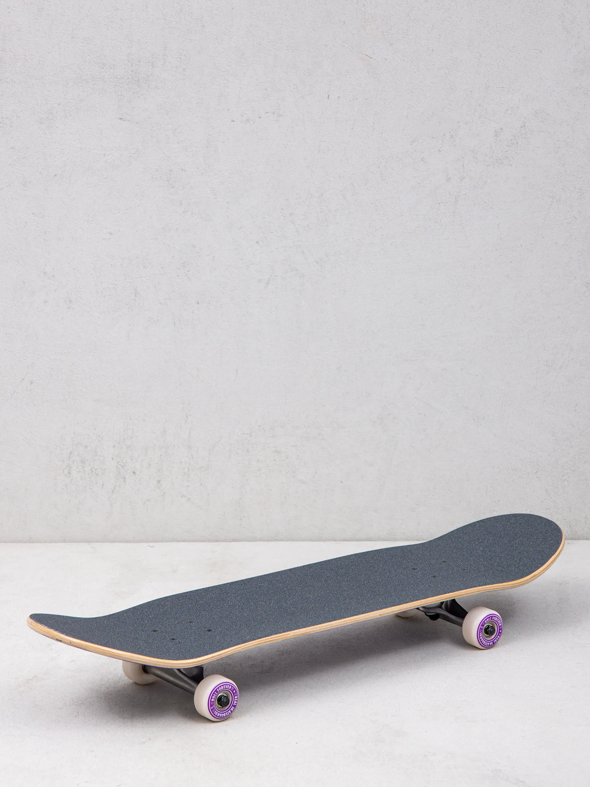 Real Classic Oval Skateboard (purple)